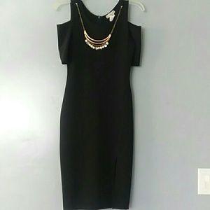 Nice black dress never used !!
